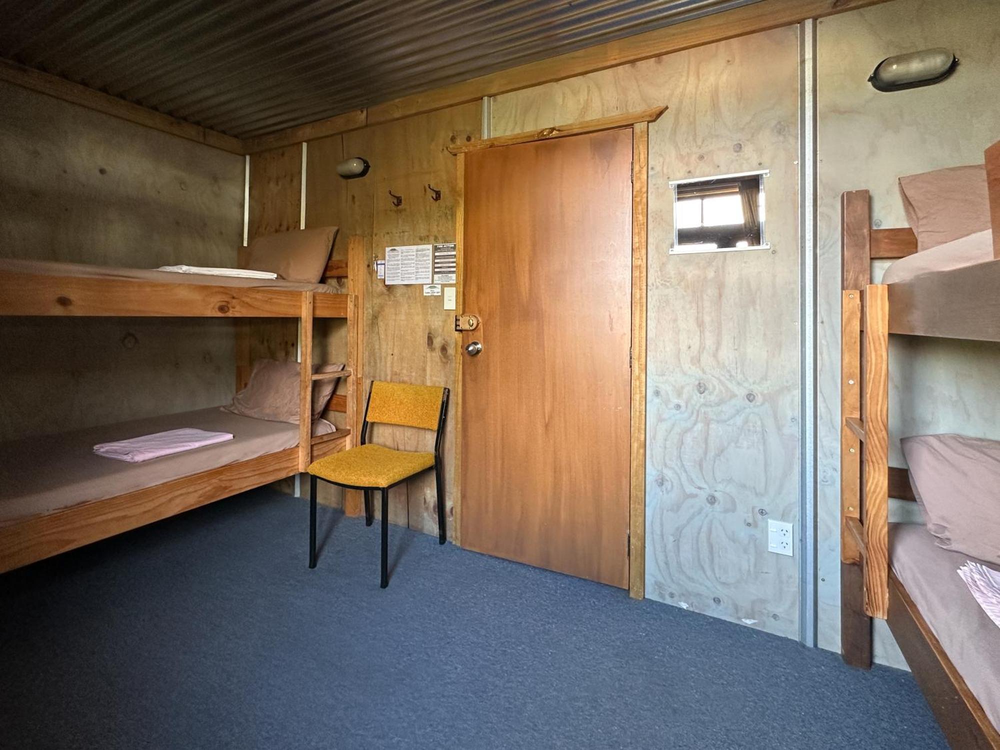 Erua The Crossing Lodge & Backpackers מראה חיצוני תמונה