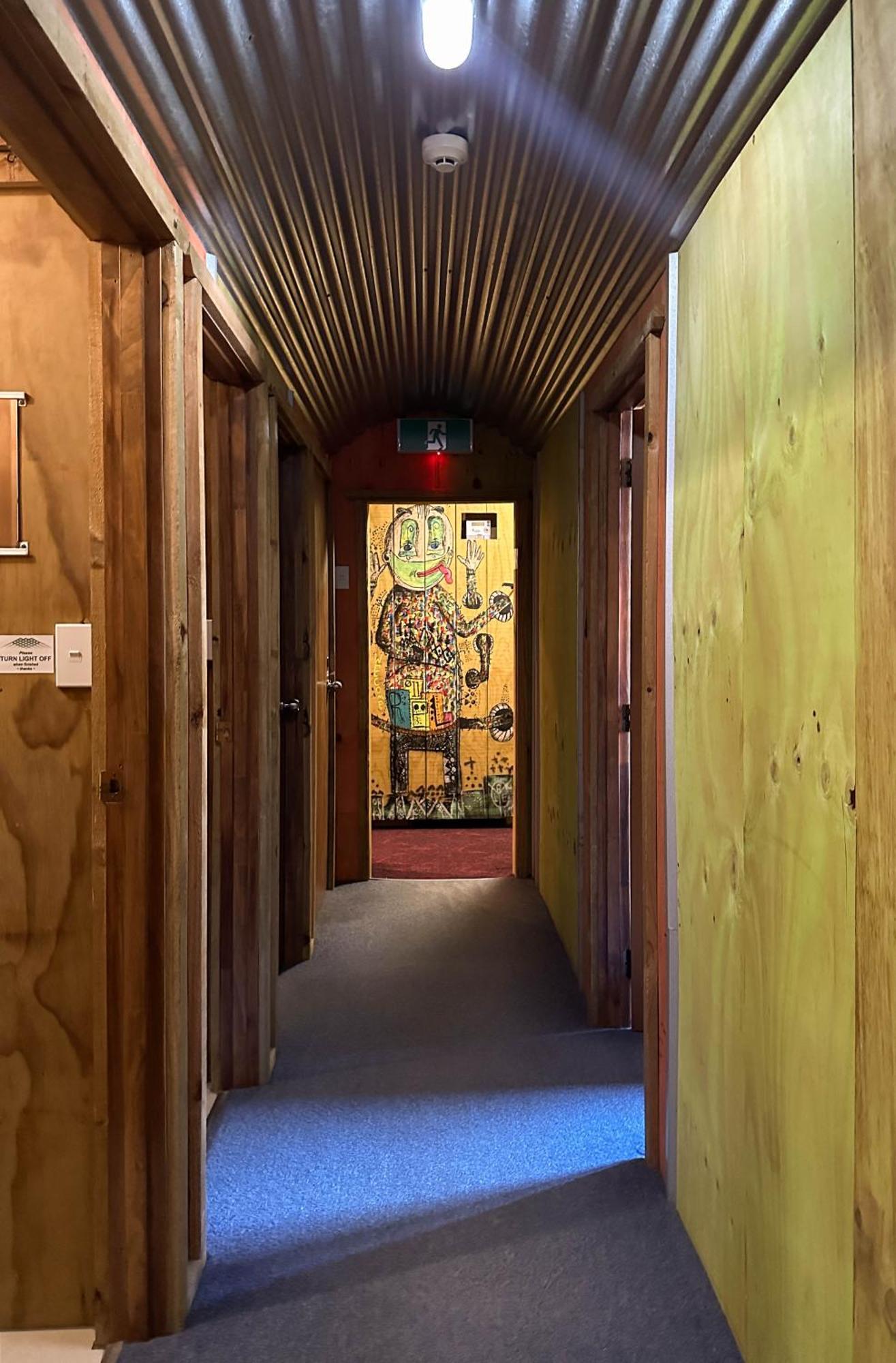 Erua The Crossing Lodge & Backpackers מראה חיצוני תמונה