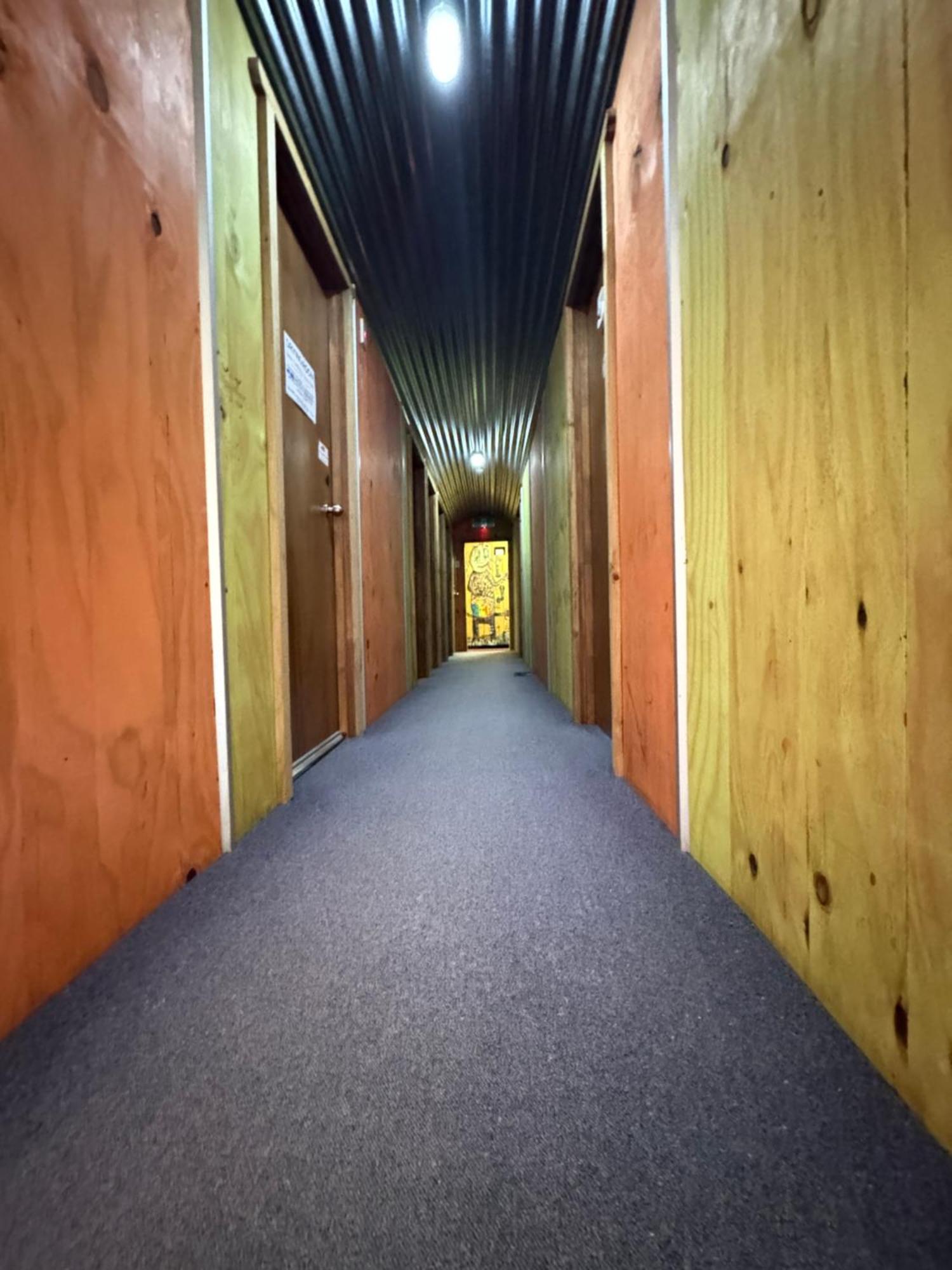 Erua The Crossing Lodge & Backpackers מראה חיצוני תמונה