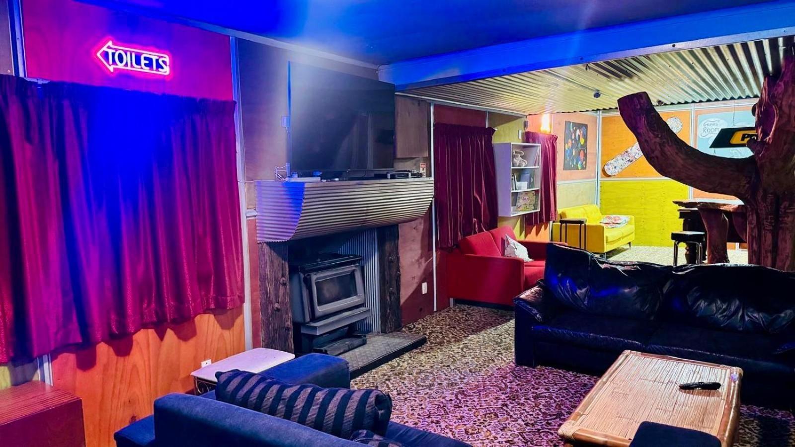 Erua The Crossing Lodge & Backpackers מראה חיצוני תמונה