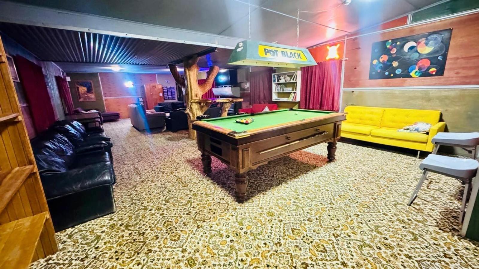 Erua The Crossing Lodge & Backpackers מראה חיצוני תמונה